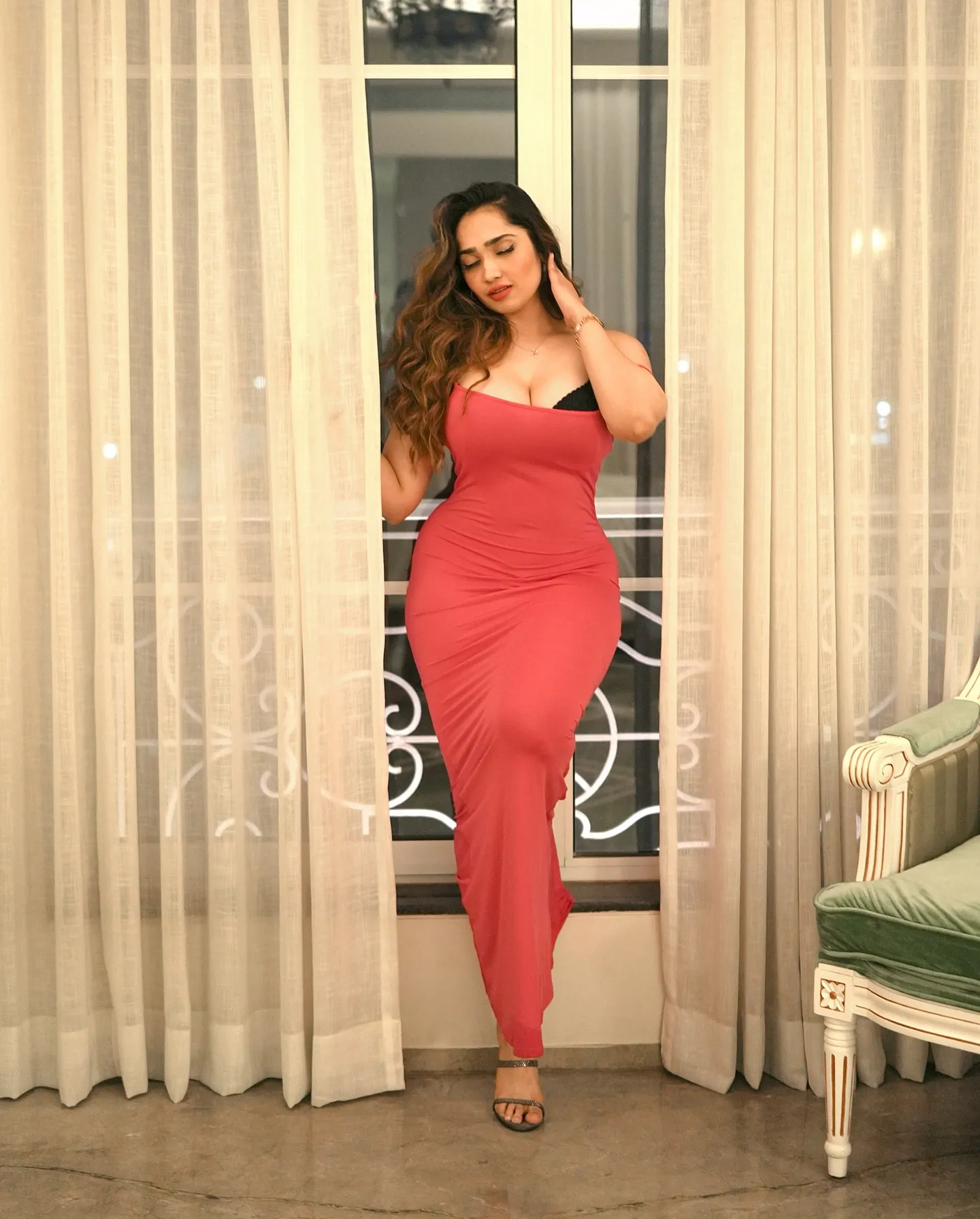 Aditi Mistry Net Worth, 