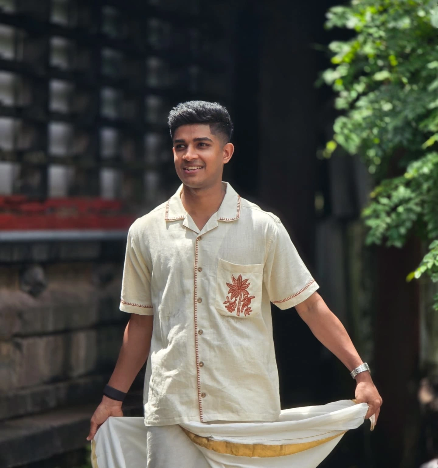Vignesh Puthur Age