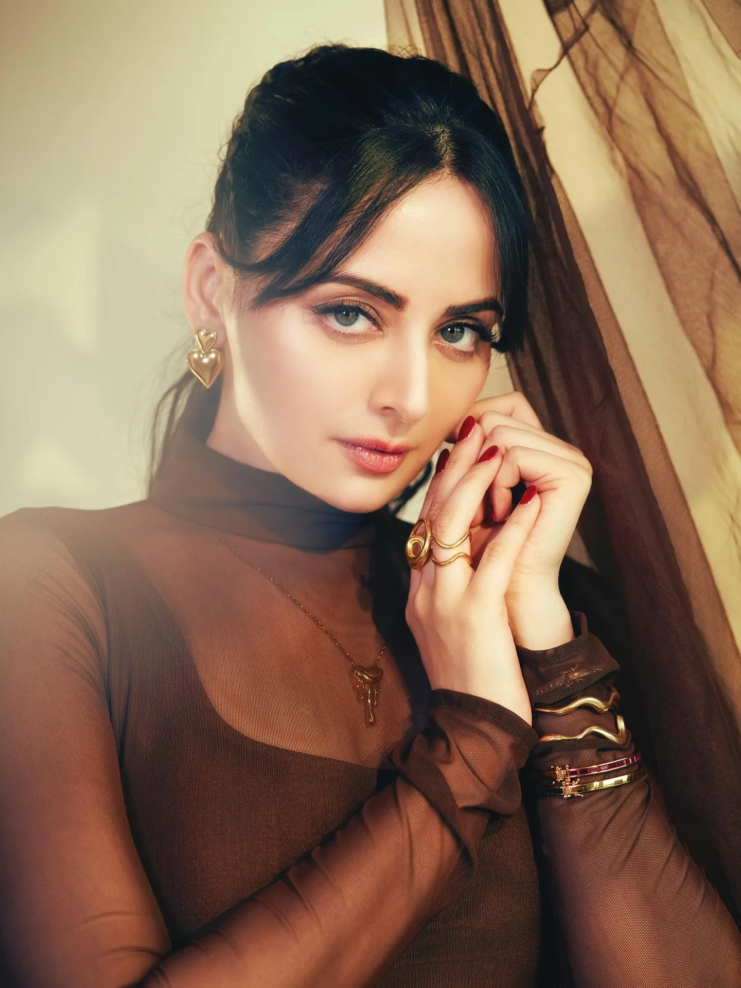 Zoya Afroz Net Worth,