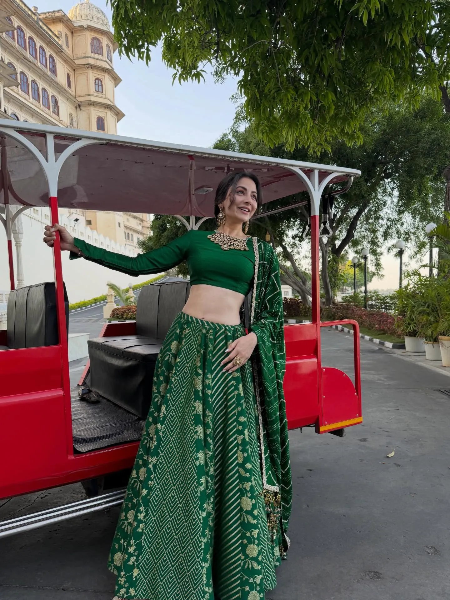 Zoya Afroz Height,