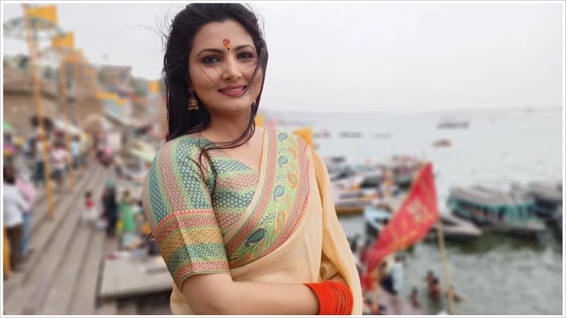 Chitra Tripathi Anchor Aaj Tak