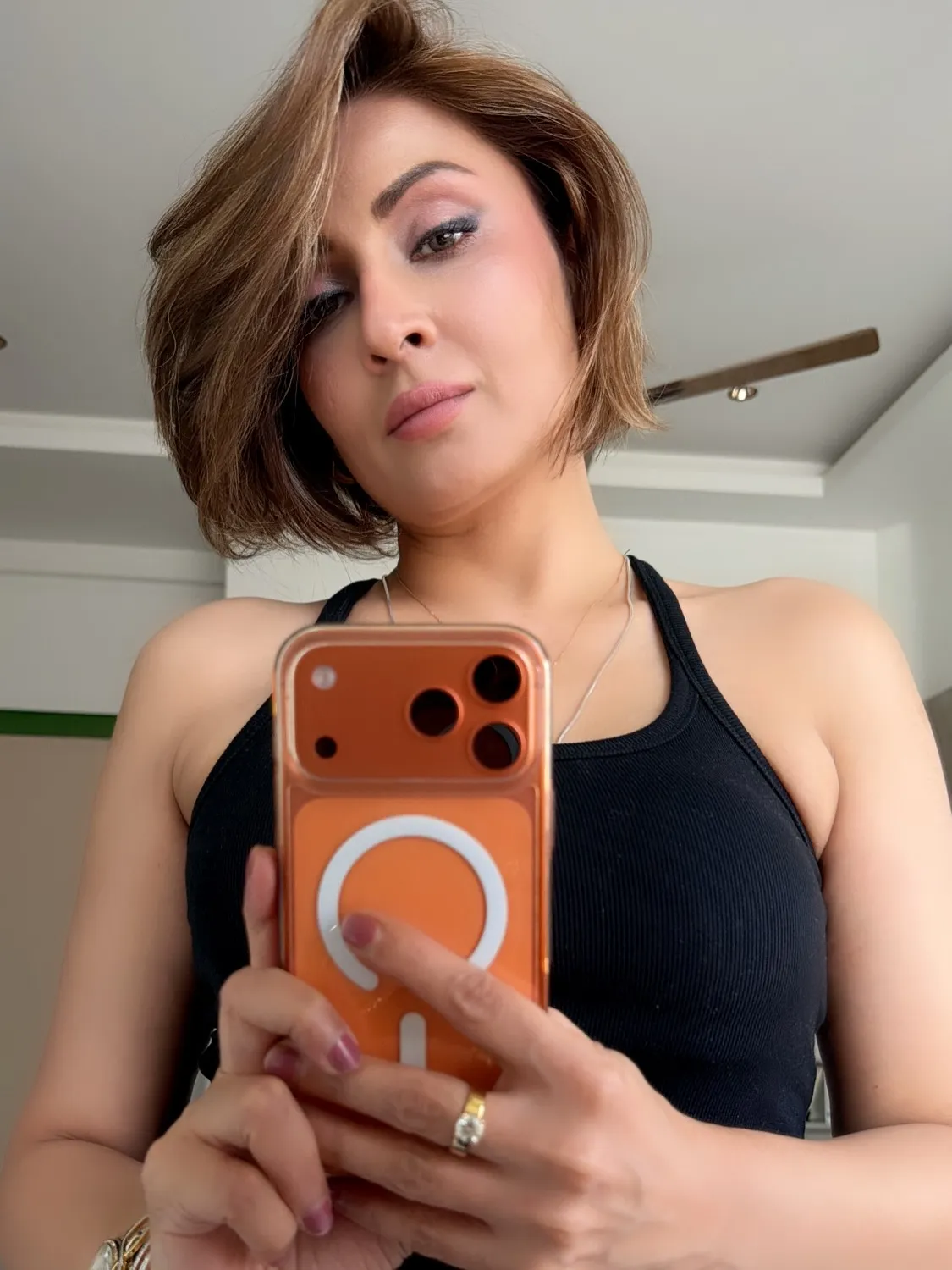 Urvashi Dholakia First Husband Name
