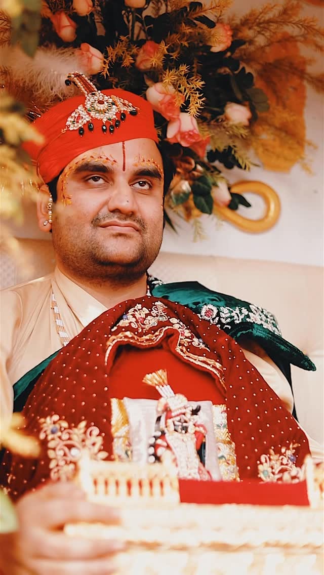 Indresh Upadhyay Wife Shipra