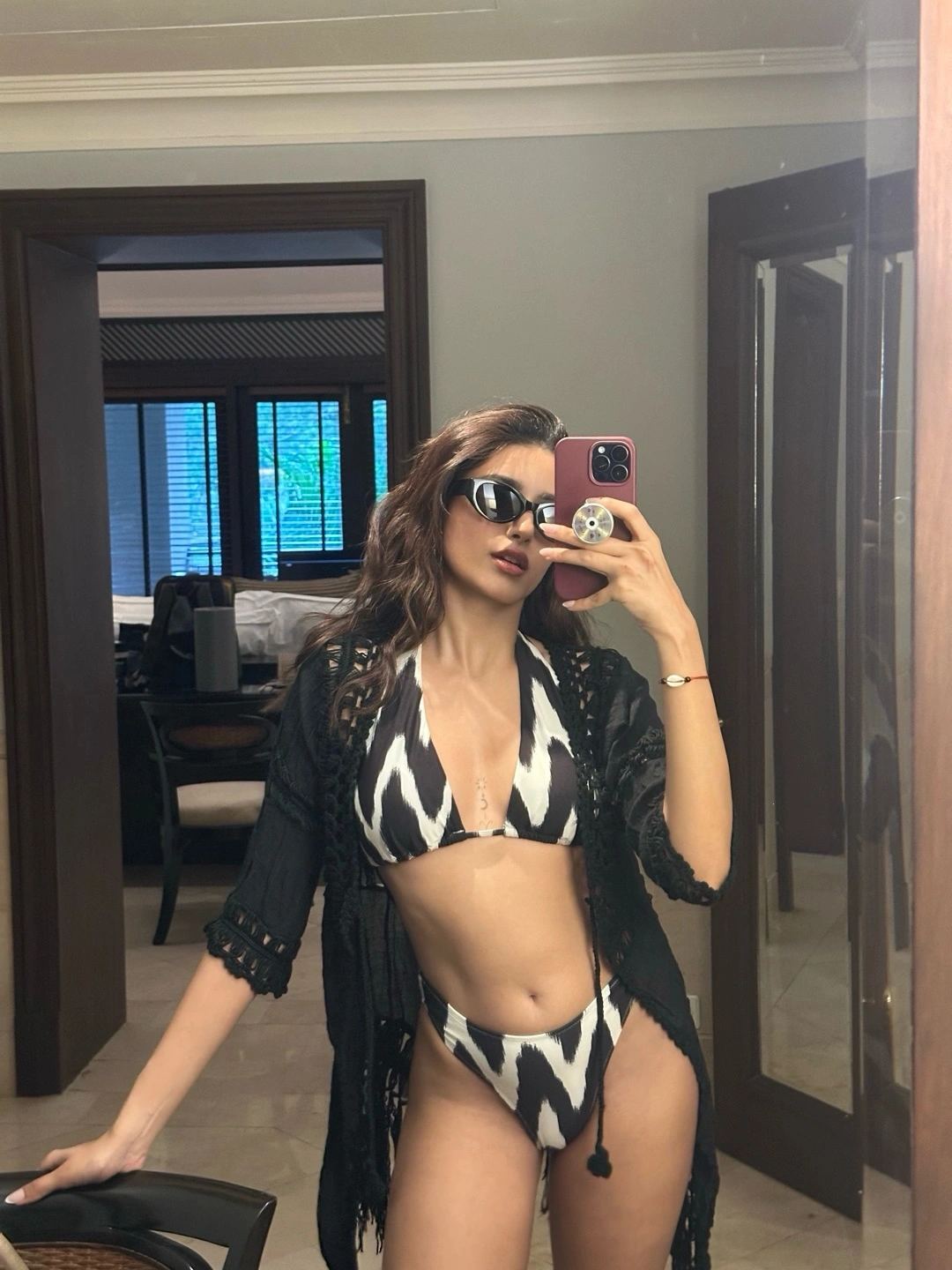 chandni bainz hot